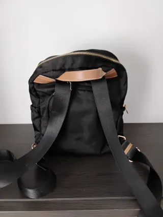 Mochila Negra Varios Compartimentos