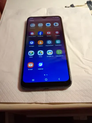 Samsung Galaxy A10 Dual SIM blu