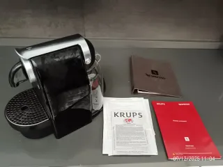 Cafetera Krups Nespresso Negra