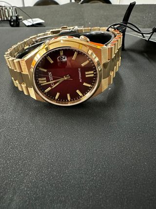 Reloj Citizen Dorado y Rojo Automático tsuyosa