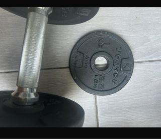 Barra de pesas con discos