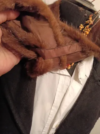 Set colli pelliccia marrone e grigio