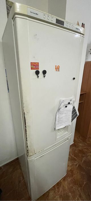 Nevera blanca Samsung