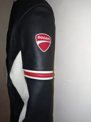 Chaqueta moto Cuero Dainese Ducati Talla  52.L