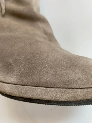 Botines beige de tacón