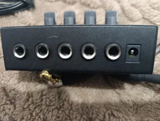 Behringer HA400 Amplificador Auriculares