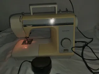 Máquina de coser Toyota