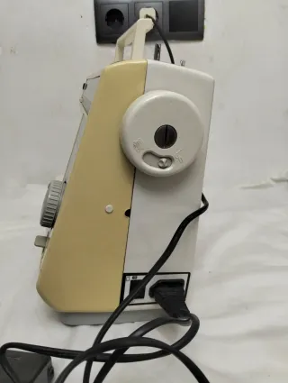 Máquina de coser Toyota