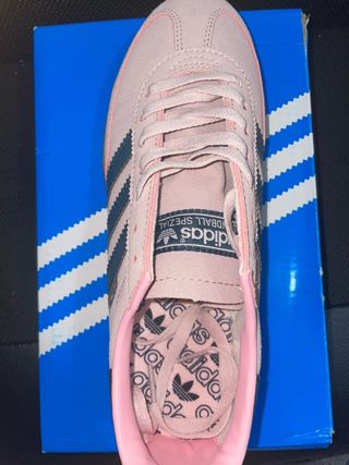 Zapatillas Adidas Handball Spezial Rosa y azules