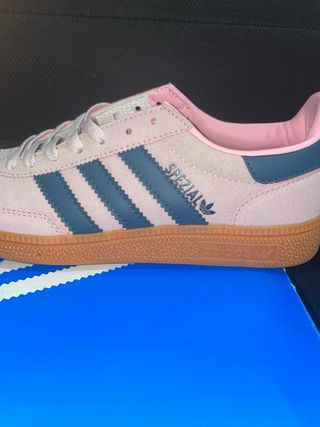 Zapatillas Adidas Handball Spezial Rosa y azules