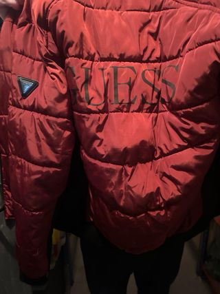 Chaquetón Guess