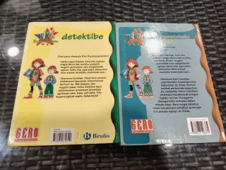 2 liburu. Kika. Detektibe / eta urperatutako hiria