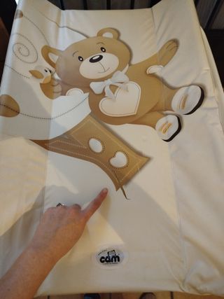 Bañera-cambiador CAM con cesta.