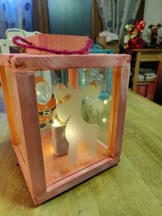 Lanterna Natalizia Fatta a Mano con Luci