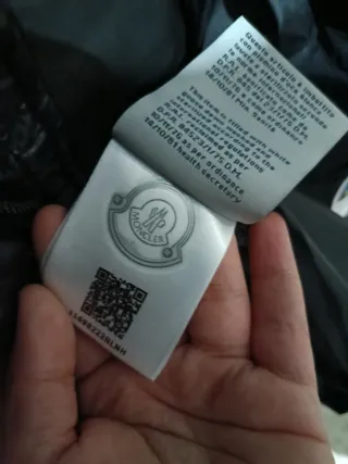 Chaqueta Moncler Negra Brillante