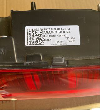 Audi A5 Luz Trasera Central Freno 8B3.945.095.B