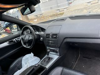 Mercedes-Benz C63 p30 2009