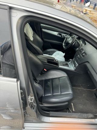 Mercedes-Benz C63 p30 2009