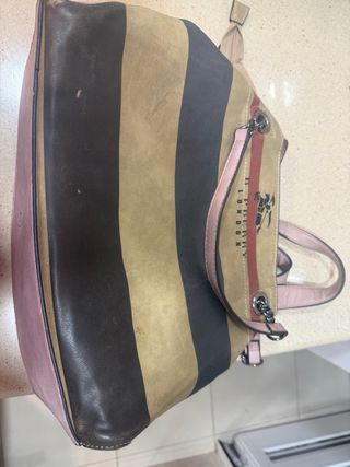 Bolso B Pberry London con cadena