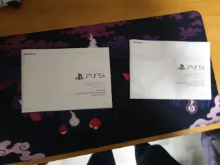 PS5 Digital Edition + Mando Sony Blanco