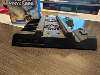 Base Vertical Cargador PS4 + 3 Juegos Navidad!!