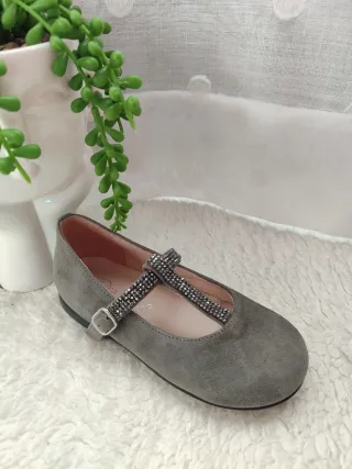 Merceditas grises brillos talla 25