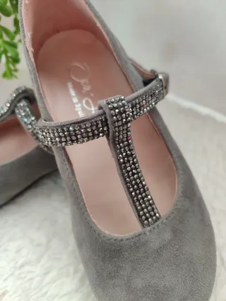 Merceditas grises brillos talla 25