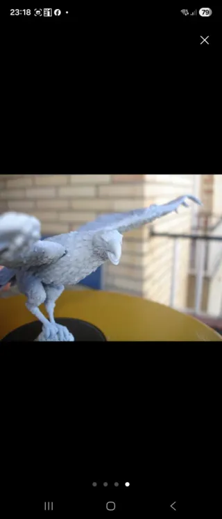 Águila de resina hecha a medida