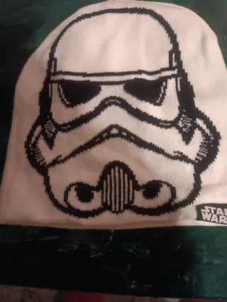 Gorro Star Wars Stormtrooper Blanco y Negro y taza
