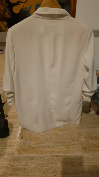 Blazer blanco Stradivarius talla S