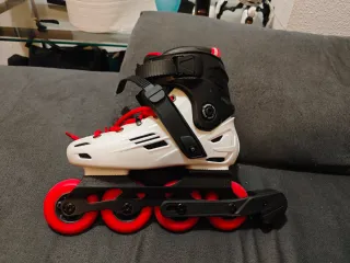 Patines talla 37 casco,protecciones y bolsa transp