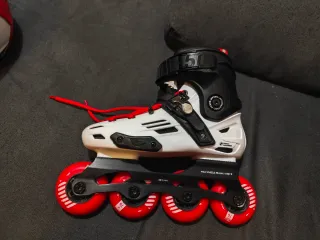 Patines talla 37 casco,protecciones y bolsa transp