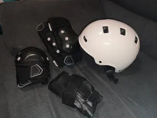 Patines talla 37 casco,protecciones y bolsa transp