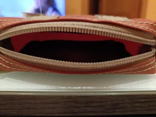 Riñonera Vintage Reebok Negra y Roja