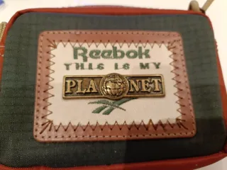 Riñonera Vintage Reebok Negra y Roja