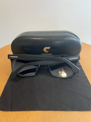 Gafas de sol Carrera negras