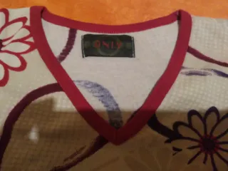 Camiseta ONLY floral y cebra