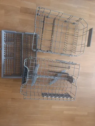 Cubertero y 2 cestas lavavajillas Balay 45cm