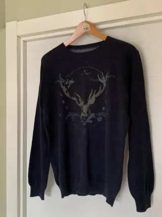 Jersey negro con estampado de ciervo