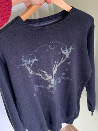 Jersey negro con estampado de ciervo