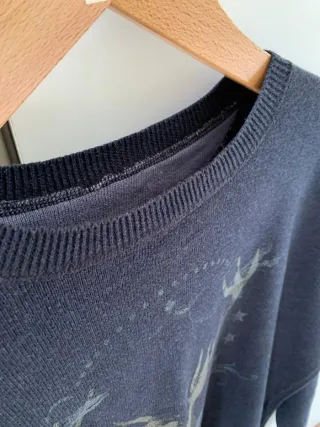 Jersey negro con estampado de ciervo