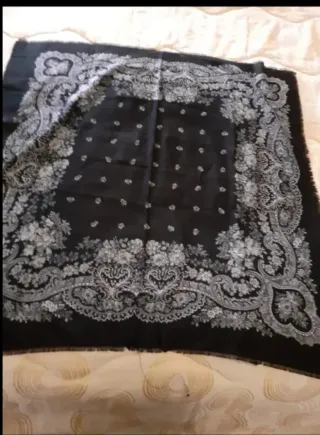 Fazzoletto donna caldo fantasia floreale