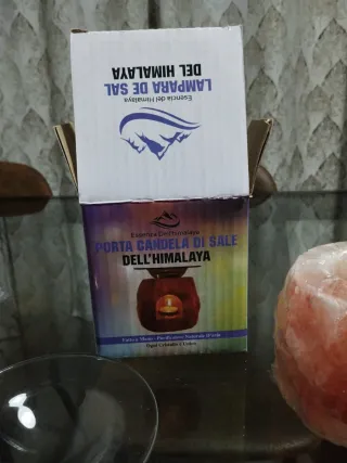 Lampada portacandele in sale dell'Himalaya