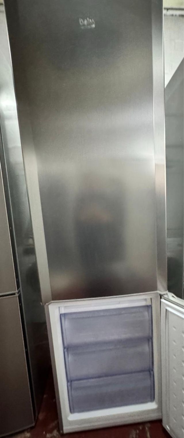 FRIGORÍFICO COMBI NO FROST MARCA BEKO EN INOX