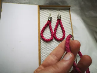 Conjunto Pulsera y Pendientes Piel Trenzada