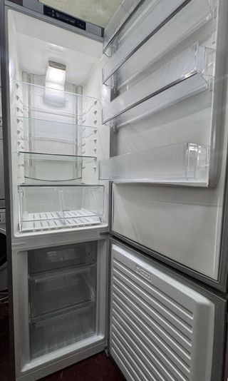 FRIGORÍFICO COMBI NO FROST MARCA ELECTROLUX INOX