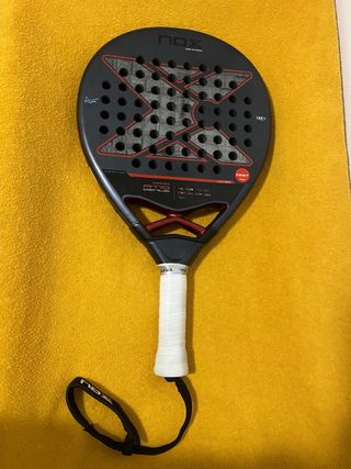 Nox AT10 18k 2025 Pala Pádel