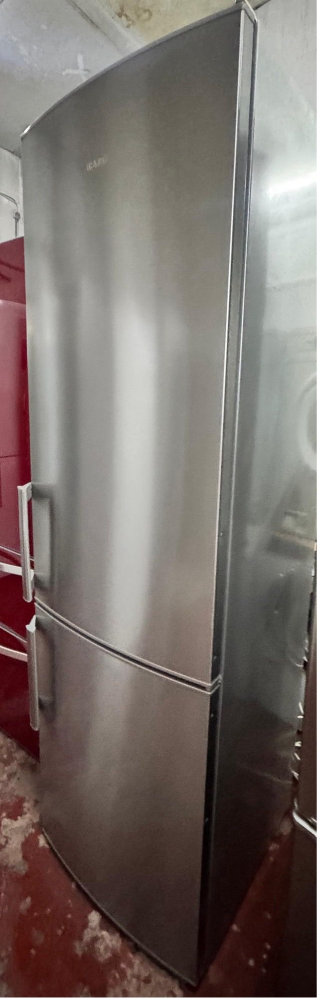 FRIGORÍFICO COMBI NO FROST MARCA AEG EN INOX