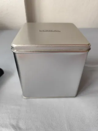 Guantes y Bufanda L'Oréal