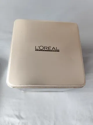 Guantes y Bufanda L'Oréal